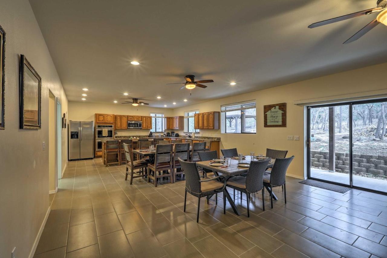 Spacious Pinetop-Lakeside Home With Hot Tub And Grill! מראה חיצוני תמונה